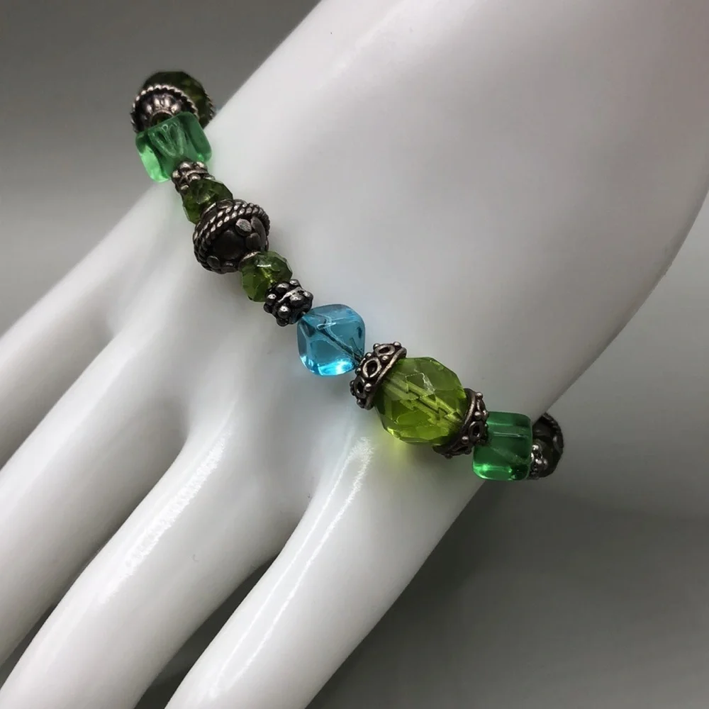 VINTAGE artisan handcrafted sterling silver beaded bracelet